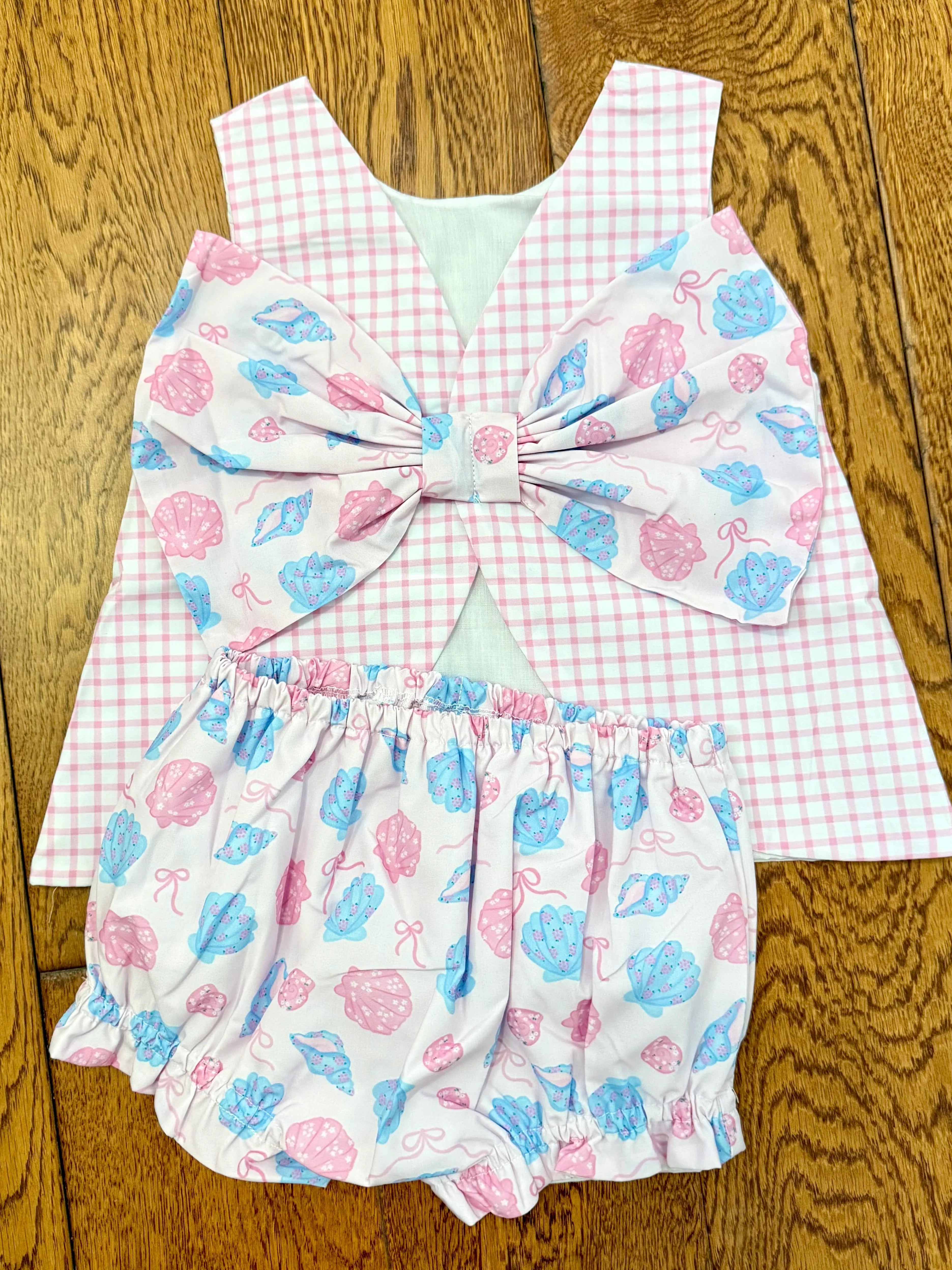 Girls Summer: Betsy Bow Back Diaper Sets