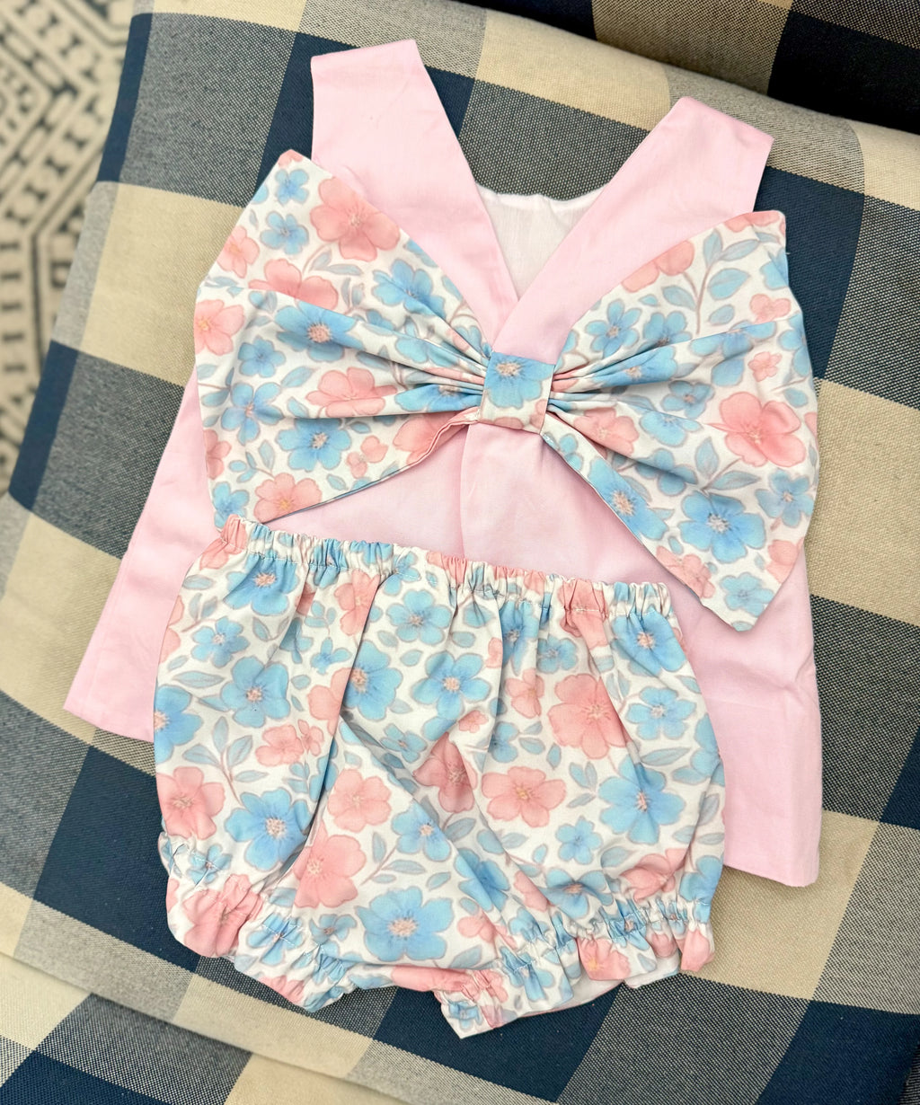 Girls Summer: Betsy Bow Back Diaper Sets